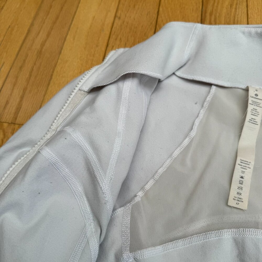 Lululemon Fitted Full Zip Athletic Jacket – Size 8 – Light Gray - Picture 5 of 11